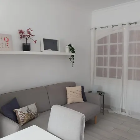 Apartamento Playa Honda Holiday Home