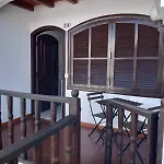 Playa Honda Holiday Home *
