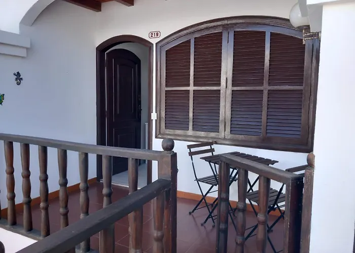 Playa Honda Holiday Home *